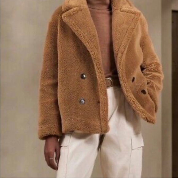 Banana Republic Factory Jackets & Blazers - Banana Republic Faux Fur Teddy Coat. NWT